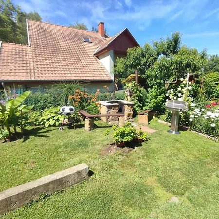 In Agard - Velence-see 51093 別荘